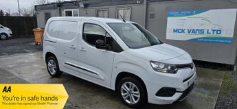Toyota Proace design L1 H1 SWB 1.5d 100ps eu6 nav 6 Speed