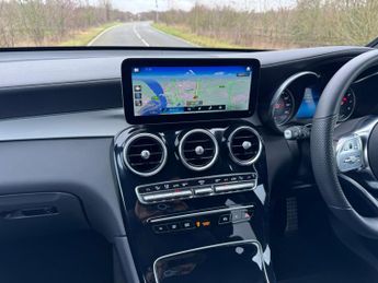 Mercedes-Benz GLC GLC 300 MHEV 4Matic AMG Line Auto Petrol SAT NAV/PARKTRONIC/SIDE
