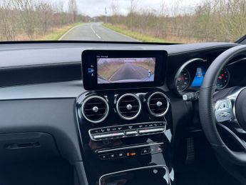 Mercedes-Benz GLC GLC 300 MHEV 4Matic AMG Line Auto Petrol SAT NAV/PARKTRONIC/SIDE