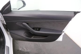 Tesla Model 3 (Dual Motor) Long Range Auto 4WDE 4dr