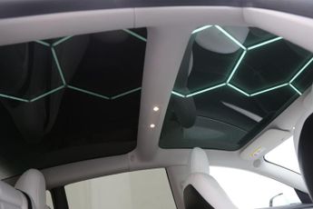 Tesla Model 3 (Dual Motor) Long Range Auto 4WDE 4dr