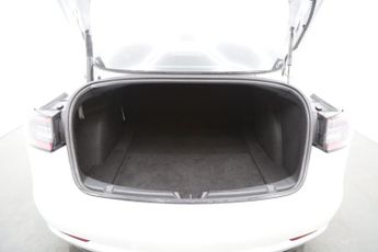 Tesla Model 3 (Dual Motor) Long Range Auto 4WDE 4dr