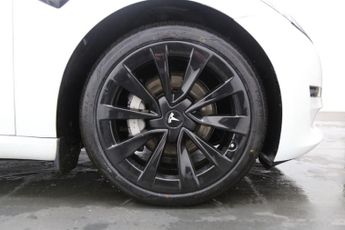 Tesla Model 3 (Dual Motor) Long Range Auto 4WDE 4dr