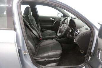 Audi A1 1.4 TFSI CoD S line Sportback S Tronic Euro 6 (s/s) 5dr
