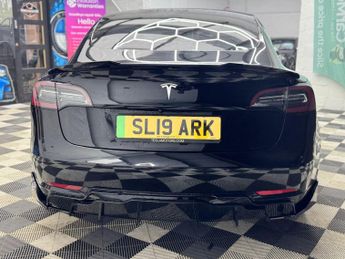 Tesla Model 3 Standard Range Plus Auto RWD 4dr