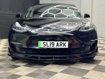Tesla Model 3 Standard Range Plus Auto RWD 4dr
