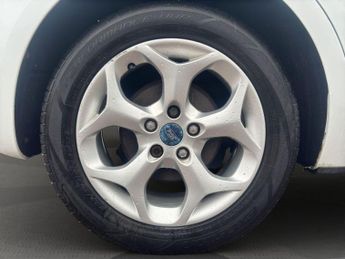 Ford Focus 1.6 Sport 5dr