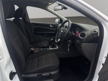 Ford Focus 1.6 Sport 5dr