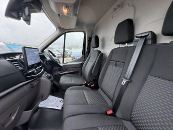 Ford Transit AUTO LWB L3H2 Med Roof Limited 350 Alloys Nav Sensors SELECT