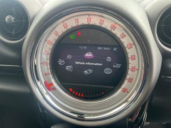 Mini Countryman COOPER D 1.6 5 DR 6 SPEED MANUAL. 35 ROAD TAX.