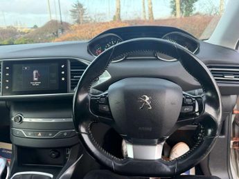 Peugeot 308 1.6 308 Allure HDi Blue S/S 5dr