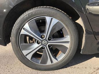 Nissan LEAF TEKNA electric 75,000 miles, service history