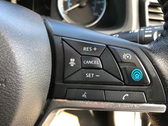 Nissan LEAF TEKNA electric 75,000 miles, service history