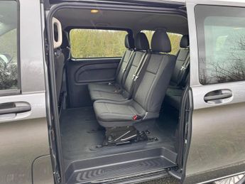 Mercedes-Benz eVito 100 KWH Tourer Pro L2 Auto Electric 9 SEATER/LWB/PARKTRONIC/VAT 