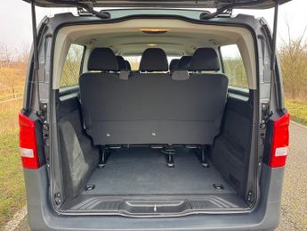 Mercedes-Benz eVito 100 KWH Tourer Pro L2 Auto Electric 9 SEATER/LWB/PARKTRONIC/VAT 