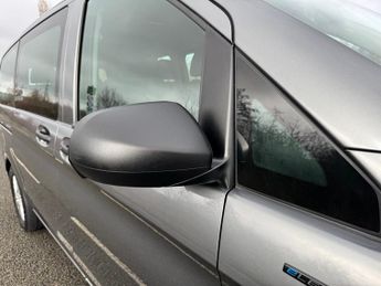 Mercedes-Benz eVito 100 KWH Tourer Pro L2 Auto Electric 9 SEATER/LWB/PARKTRONIC/VAT 