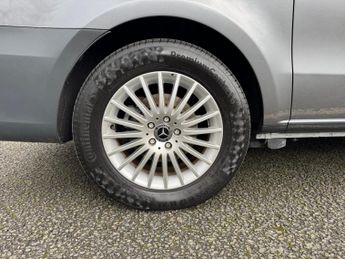 Mercedes-Benz eVito 100 KWH Tourer Pro L2 Auto Electric 9 SEATER/LWB/PARKTRONIC/VAT 