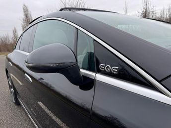 Mercedes-Benz EQE EQE 300 AMG Line Premium Auto Electric 89KWH PAN ROOF/MEMORY SEA