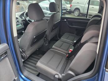 Volkswagen Touran SE TDI DSG