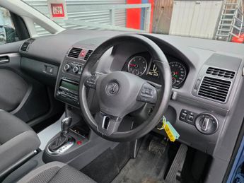 Volkswagen Touran SE TDI DSG