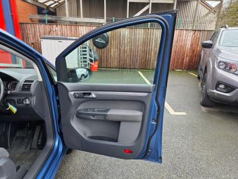 Volkswagen Touran SE TDI DSG