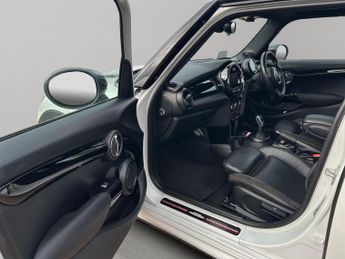 Mini Hatch 1.5 Cooper Sport Steptronic Euro 6 (s/s) 5dr