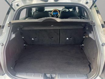 Mini Hatch 1.5 Cooper Sport Steptronic Euro 6 (s/s) 5dr