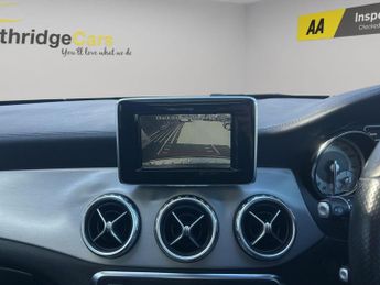 Mercedes-Benz GLA 2.1 GLA220d AMG Line (Premium Plus) 7G-DCT 4MATIC Euro 6 (s/s) 5