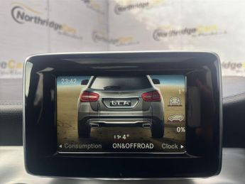 Mercedes-Benz GLA 2.1 GLA220d AMG Line (Premium Plus) 7G-DCT 4MATIC Euro 6 (s/s) 5