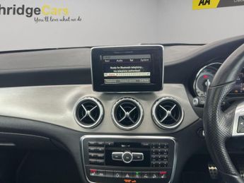 Mercedes-Benz GLA 2.1 GLA220d AMG Line (Premium Plus) 7G-DCT 4MATIC Euro 6 (s/s) 5