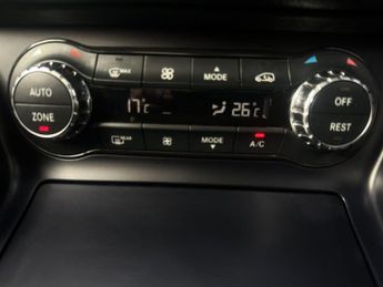 Mercedes-Benz GLA 2.1 GLA220d AMG Line (Premium Plus) 7G-DCT 4MATIC Euro 6 (s/s) 5
