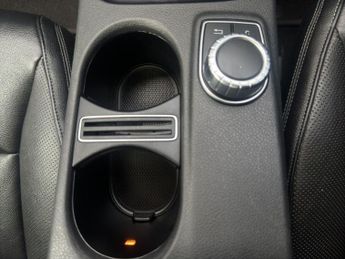 Mercedes-Benz GLA 2.1 GLA220d AMG Line (Premium Plus) 7G-DCT 4MATIC Euro 6 (s/s) 5