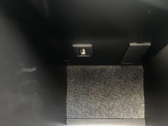 Mercedes-Benz GLA 2.1 GLA220d AMG Line (Premium Plus) 7G-DCT 4MATIC Euro 6 (s/s) 5