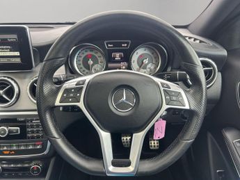 Mercedes-Benz GLA 2.1 GLA220d AMG Line (Premium Plus) 7G-DCT 4MATIC Euro 6 (s/s) 5
