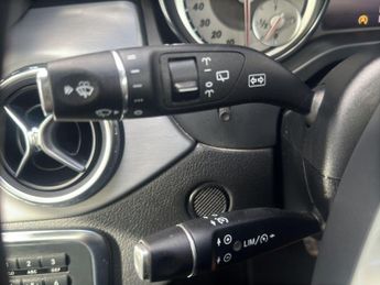 Mercedes-Benz GLA 2.1 GLA220d AMG Line (Premium Plus) 7G-DCT 4MATIC Euro 6 (s/s) 5