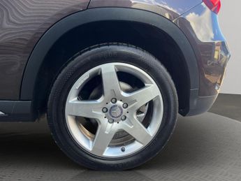 Mercedes-Benz GLA 2.1 GLA220d AMG Line (Premium Plus) 7G-DCT 4MATIC Euro 6 (s/s) 5