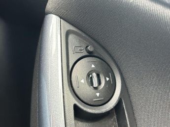 Ford Focus 1.6 Titanium Navigator Powershift Euro 5 5dr