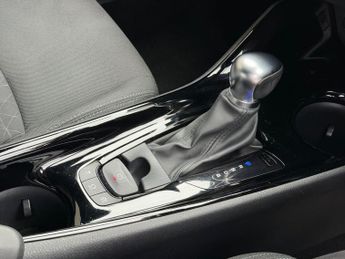 Toyota C-HR DESIGN