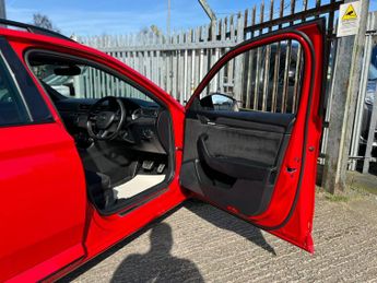 Skoda Superb SPORTLINE TDI DSG