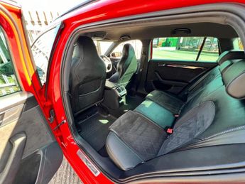 Skoda Superb SPORTLINE TDI DSG