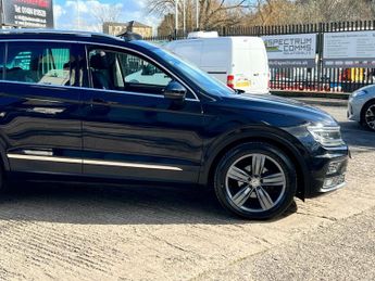 Volkswagen Tiguan SEL TDI BLUEMOTION TECHNOLOGY DSG