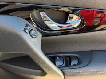 Nissan Qashqai DCI TEKNA XTRONIC