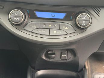 Toyota Yaris VVT-I ICON M-DRIVE S