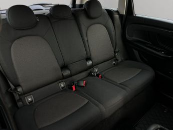 Mini Countryman 1.5 7.6kWh Cooper SE Auto ALL4 Euro 6 (s/s) 5dr