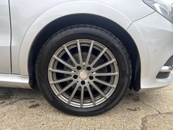 Mercedes-Benz B Class B250e Sport (Premium) MPV 5dr Electric Auto