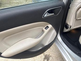 Mercedes-Benz B Class B250e Sport (Premium) MPV 5dr Electric Auto