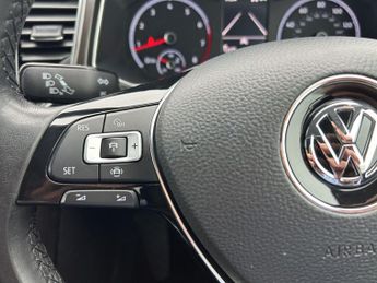 Volkswagen T-Roc 1.5 TSI EVO SE DSG Euro 6 (s/s) 5dr