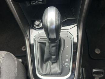 Volkswagen T-Roc 1.5 TSI EVO SE DSG Euro 6 (s/s) 5dr