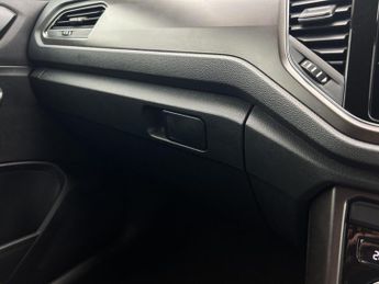 Volkswagen T-Roc 1.5 TSI EVO SE DSG Euro 6 (s/s) 5dr