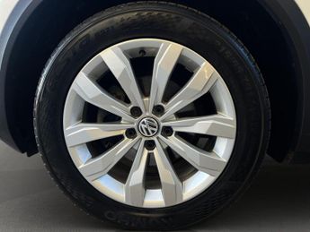 Volkswagen T-Roc 1.5 TSI EVO SE DSG Euro 6 (s/s) 5dr